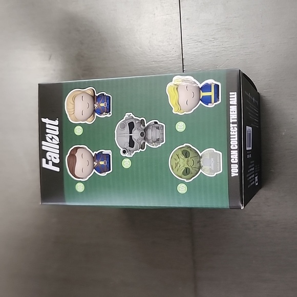 New Power Armor Fallout Funko Dorbz #104 Vinyl Collectible Figure - Picture 4 of 6